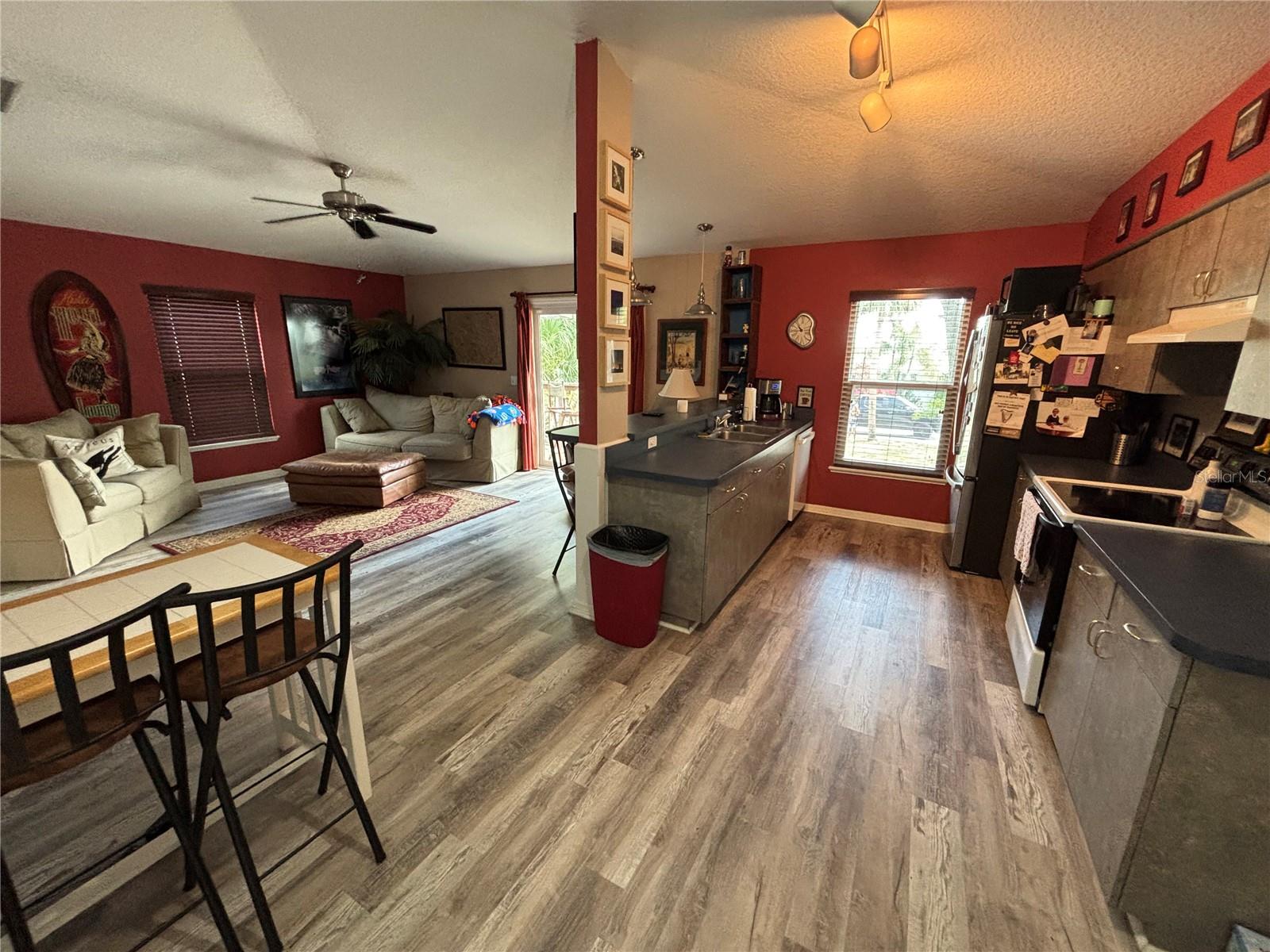 716 32nd Street Court, FL