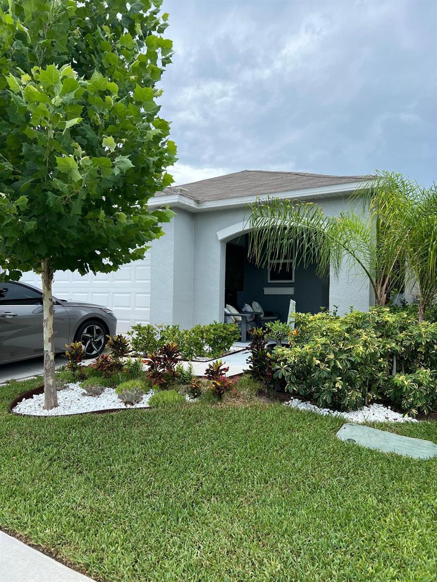 7111 Amelia Cove Court, FL