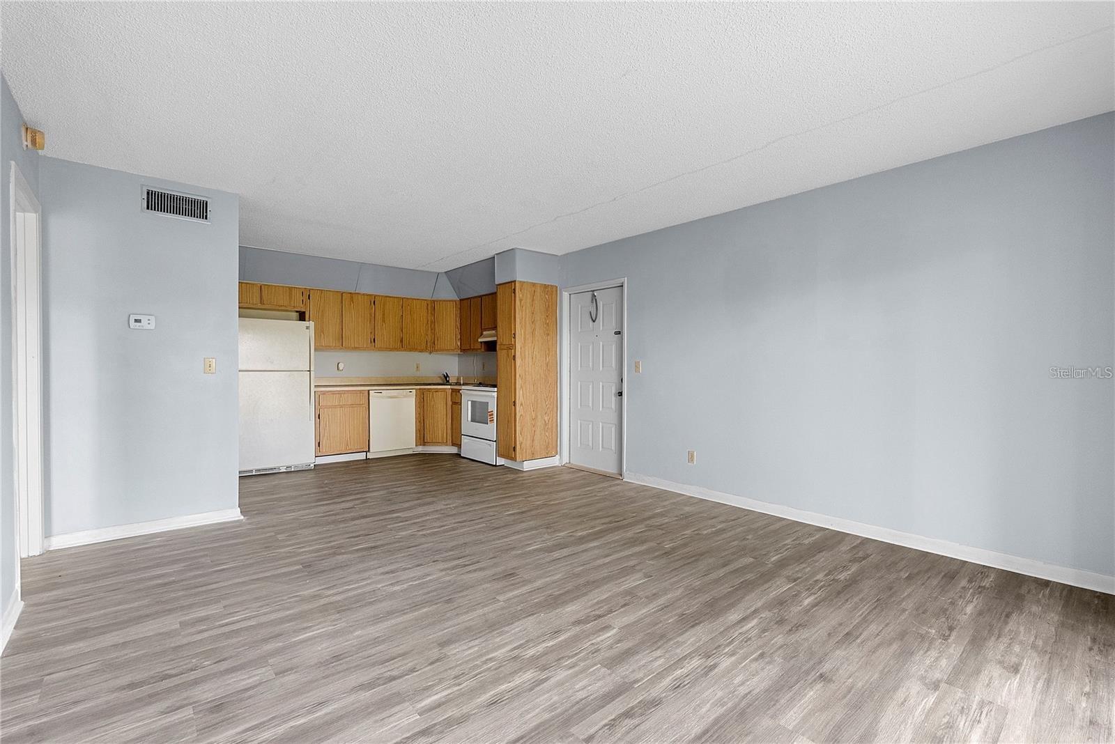 8203 Sun Spring Circle, FL