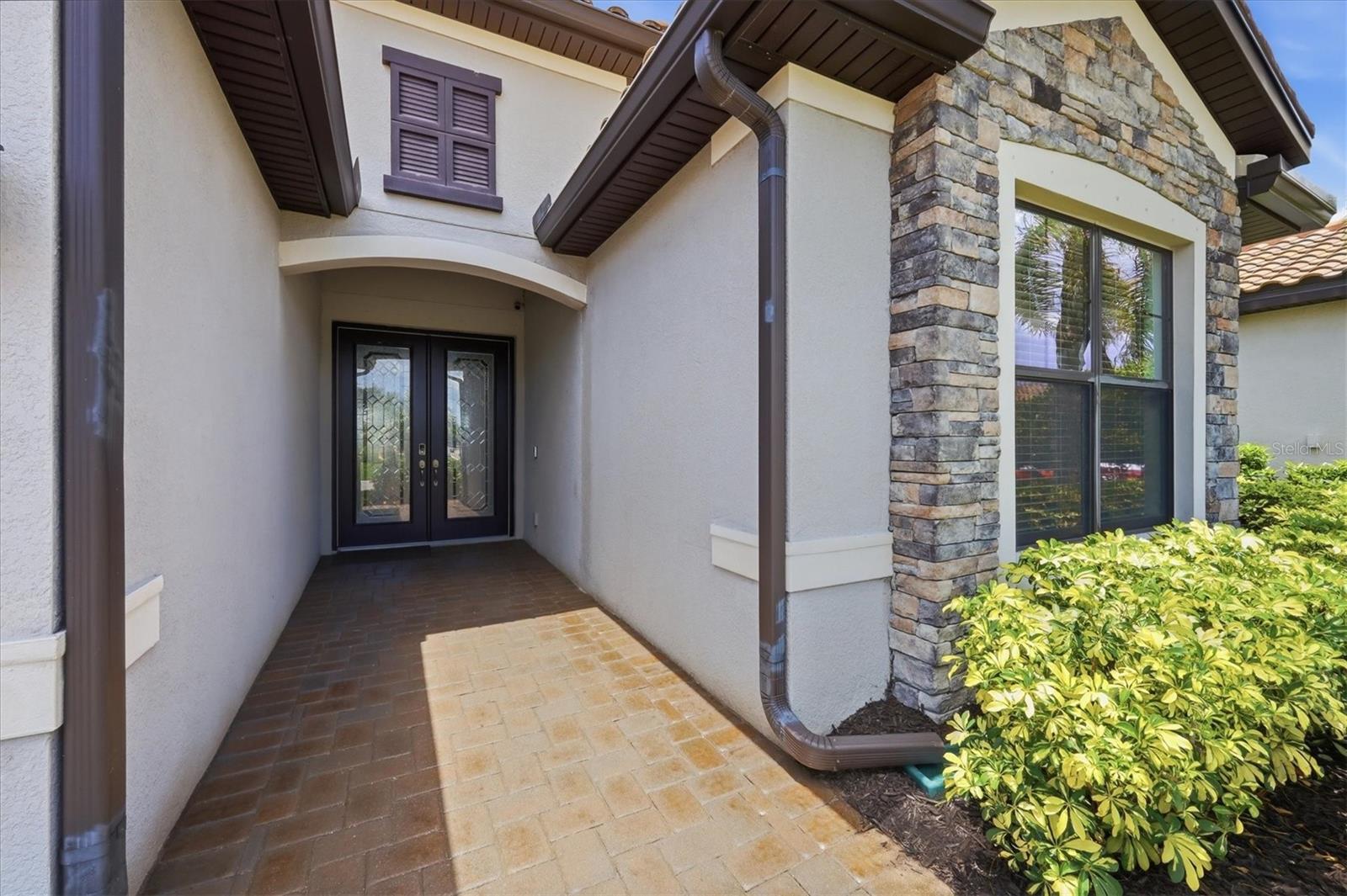 538 Fire Bush Court, FL