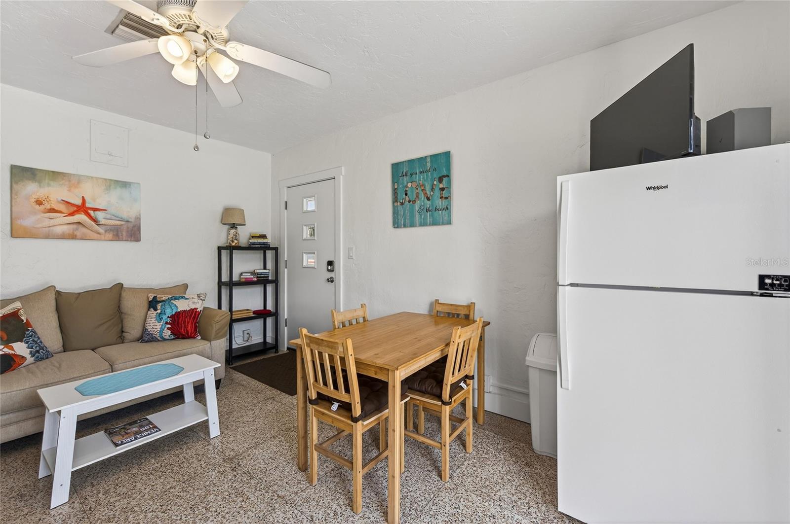 908 Villas Drive, FL