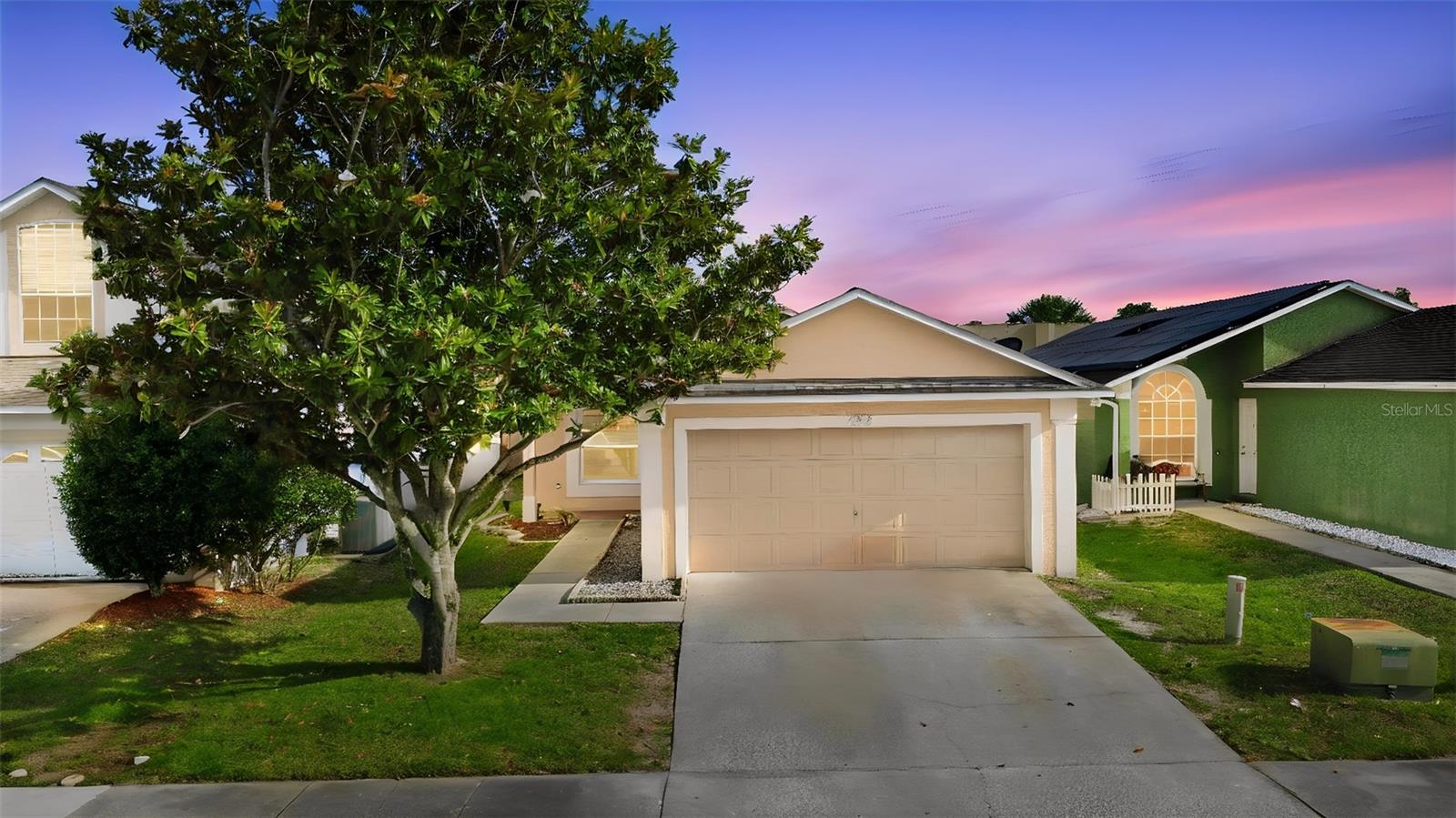 252 Daniels Pointe Drive, FL