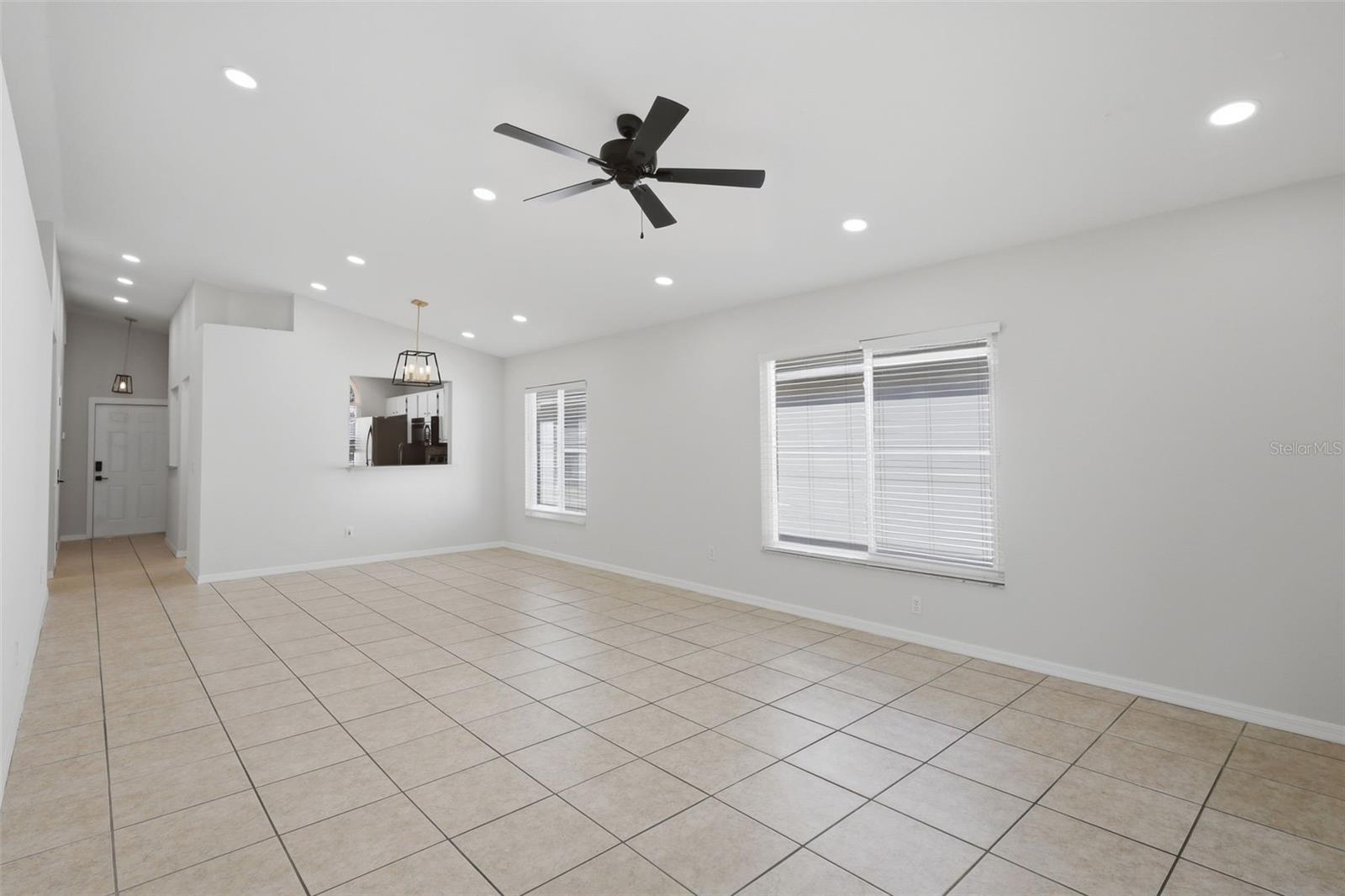 252 Daniels Pointe Drive, FL