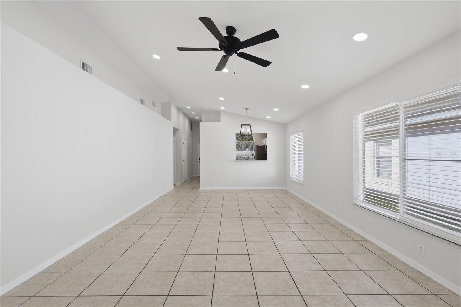 252 Daniels Pointe Drive, FL