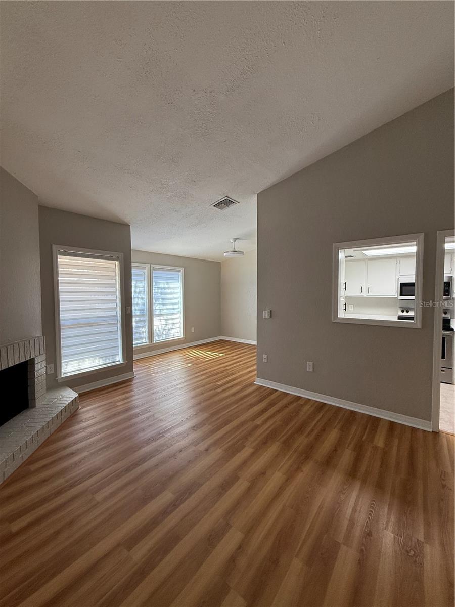 614 Saint Johns Court, FL