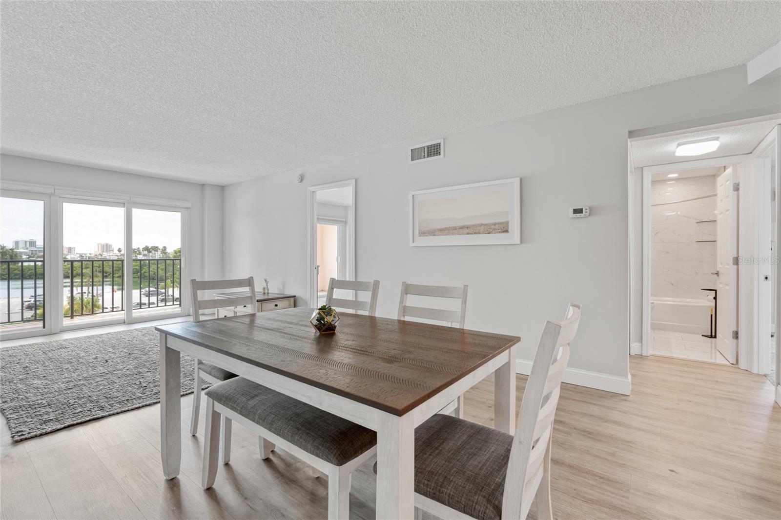 51 Island Way, FL