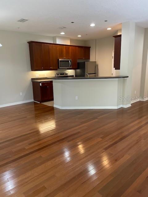 596 Pinebranch Circle, FL