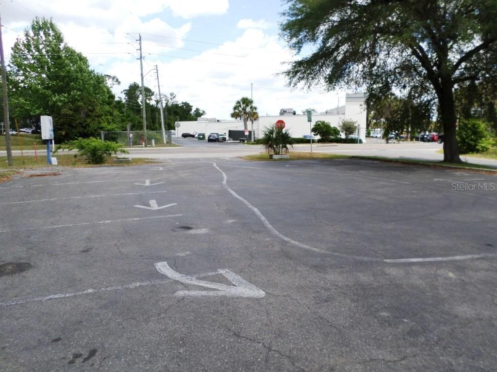 20312 Robinson Rd, FL