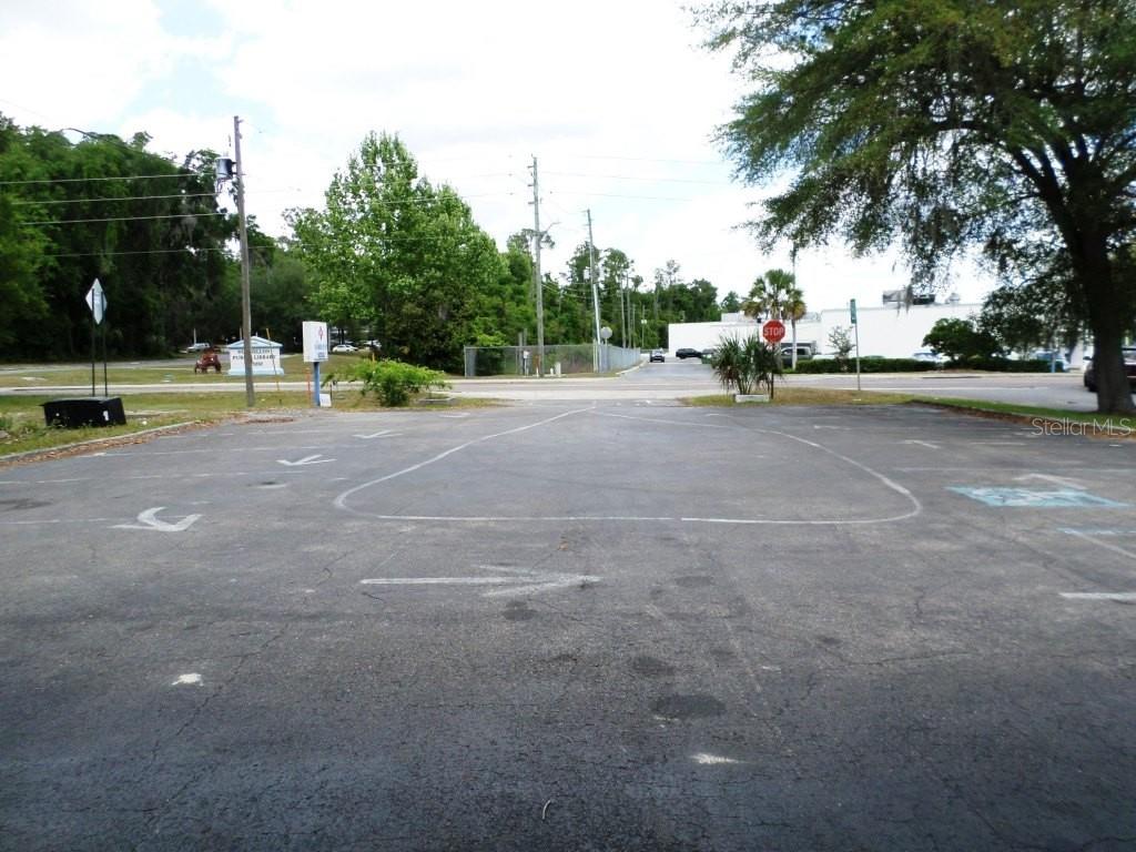 20312 Robinson Rd, FL