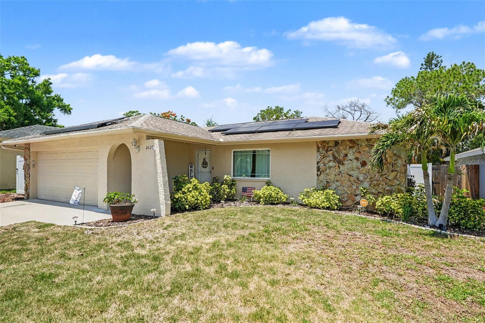 2627 Surrey Drive, FL