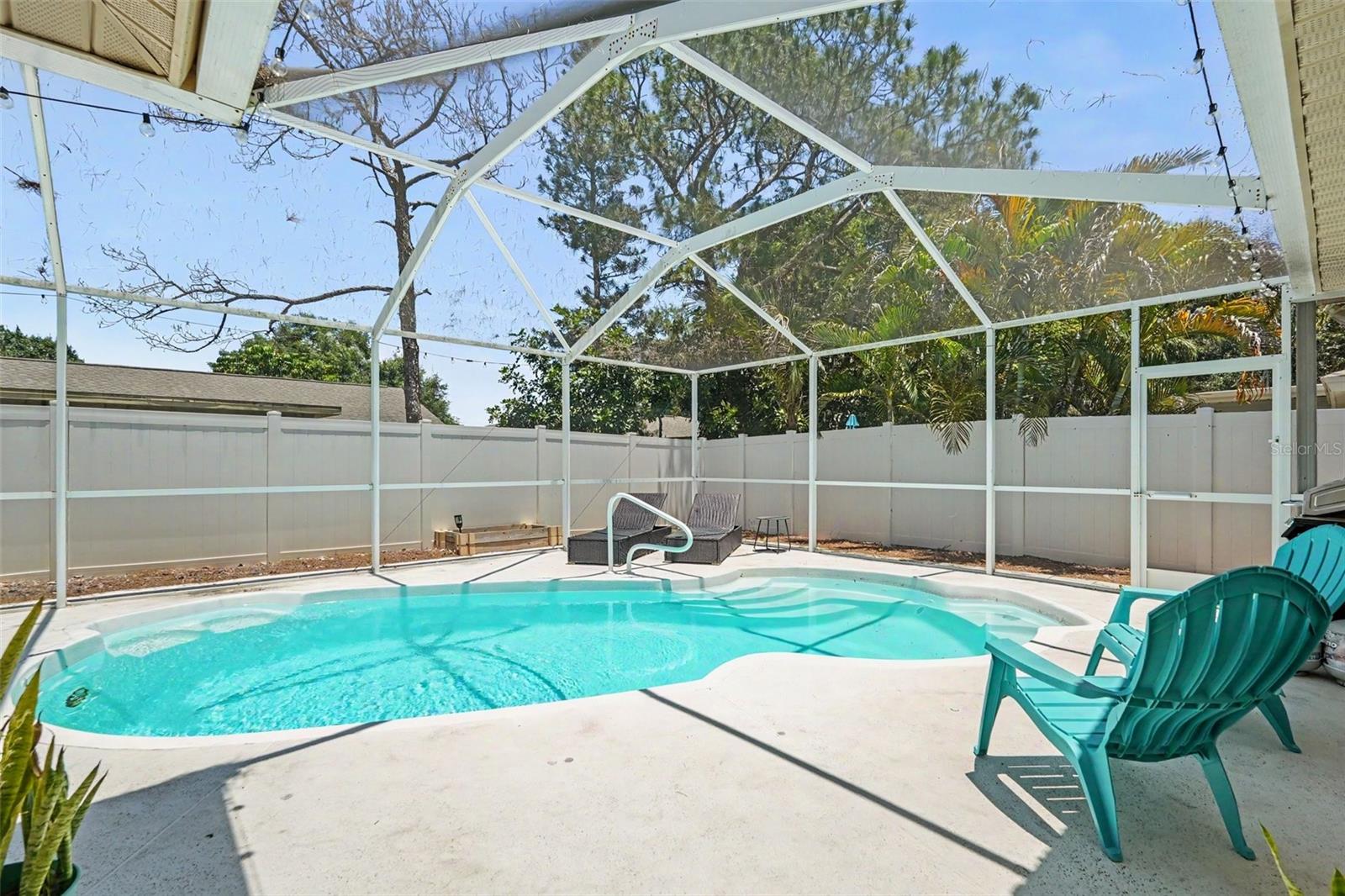 2627 Surrey Drive, FL