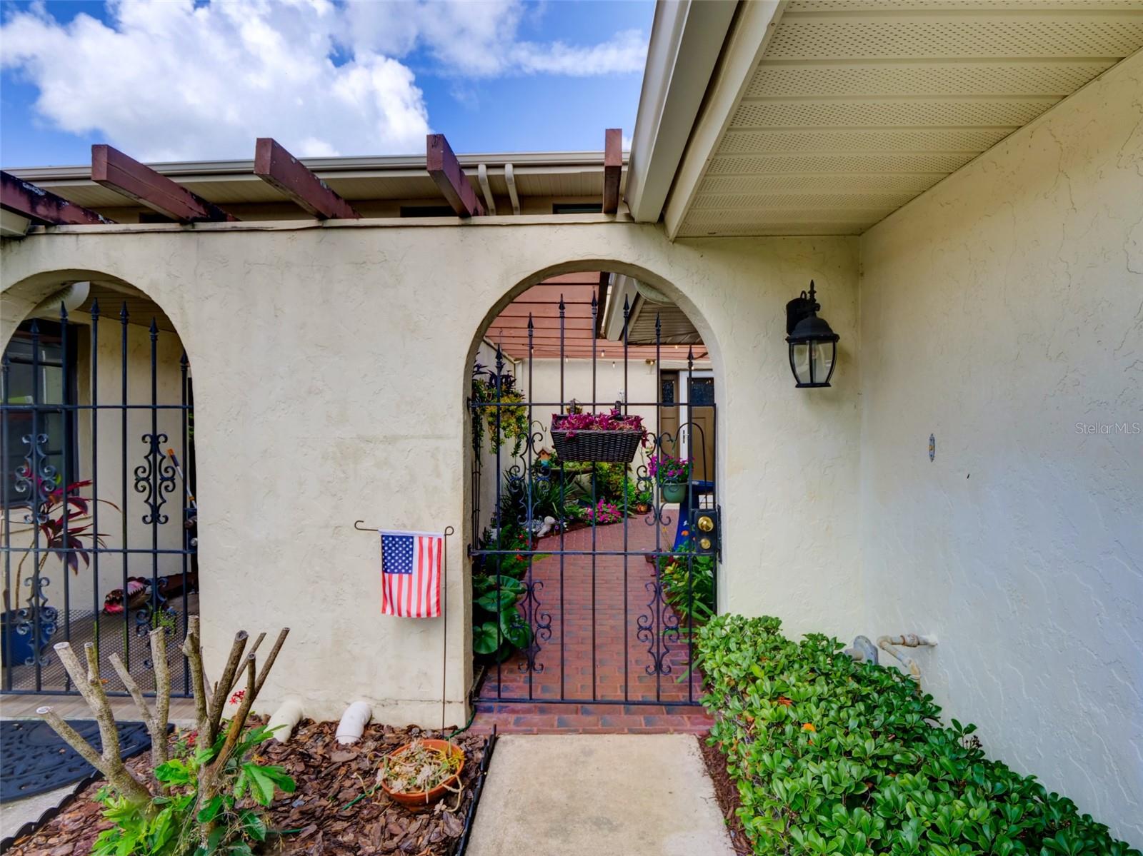 100 Tremain Street, FL