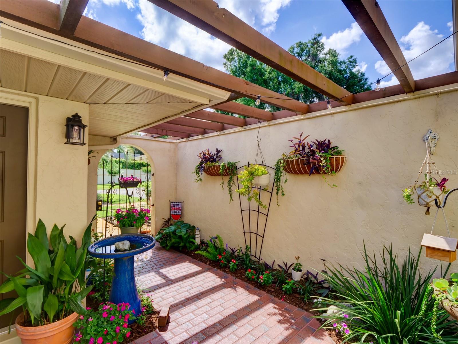 100 Tremain Street, FL