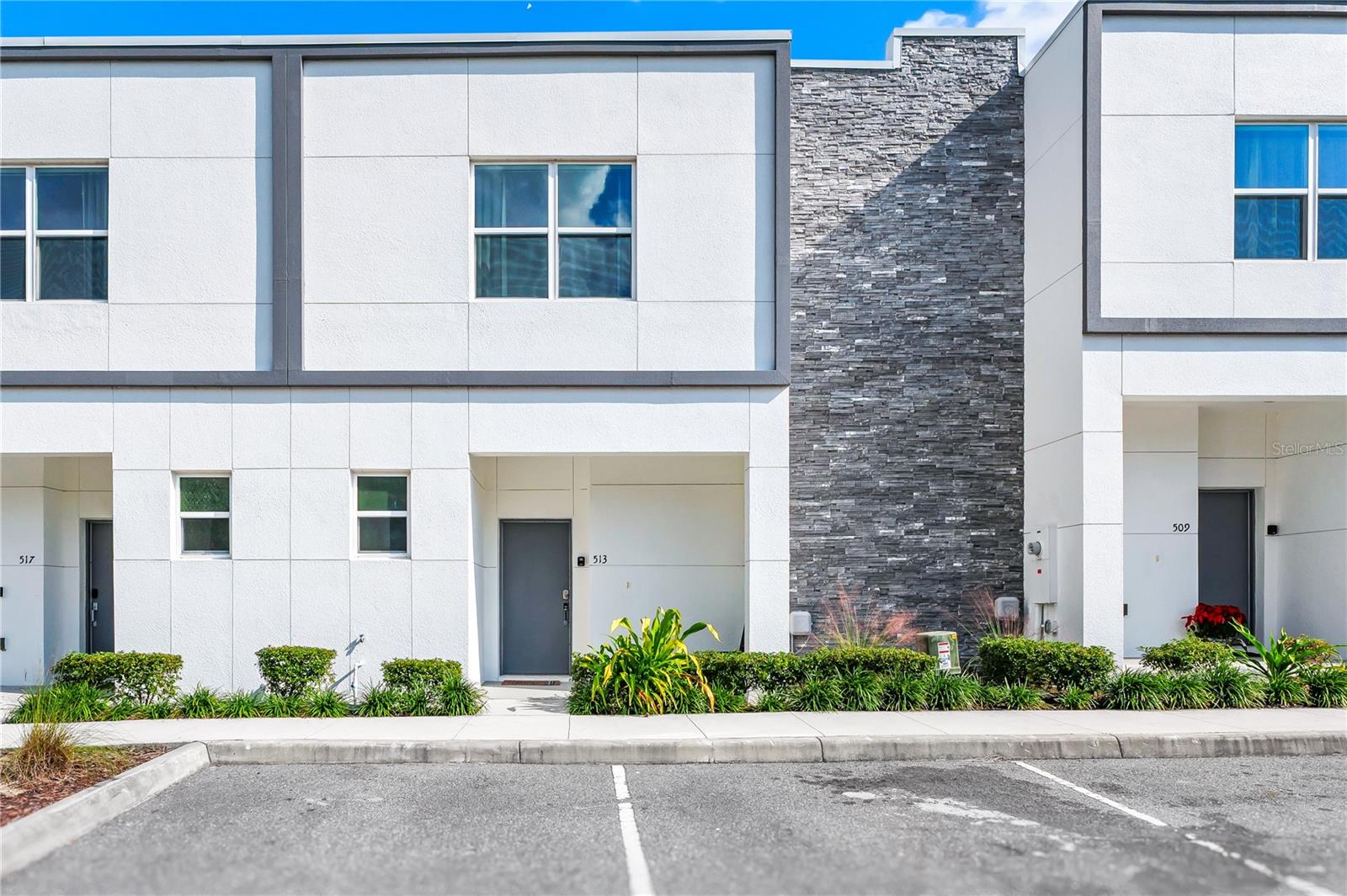 513 Famagusta Drive, FL