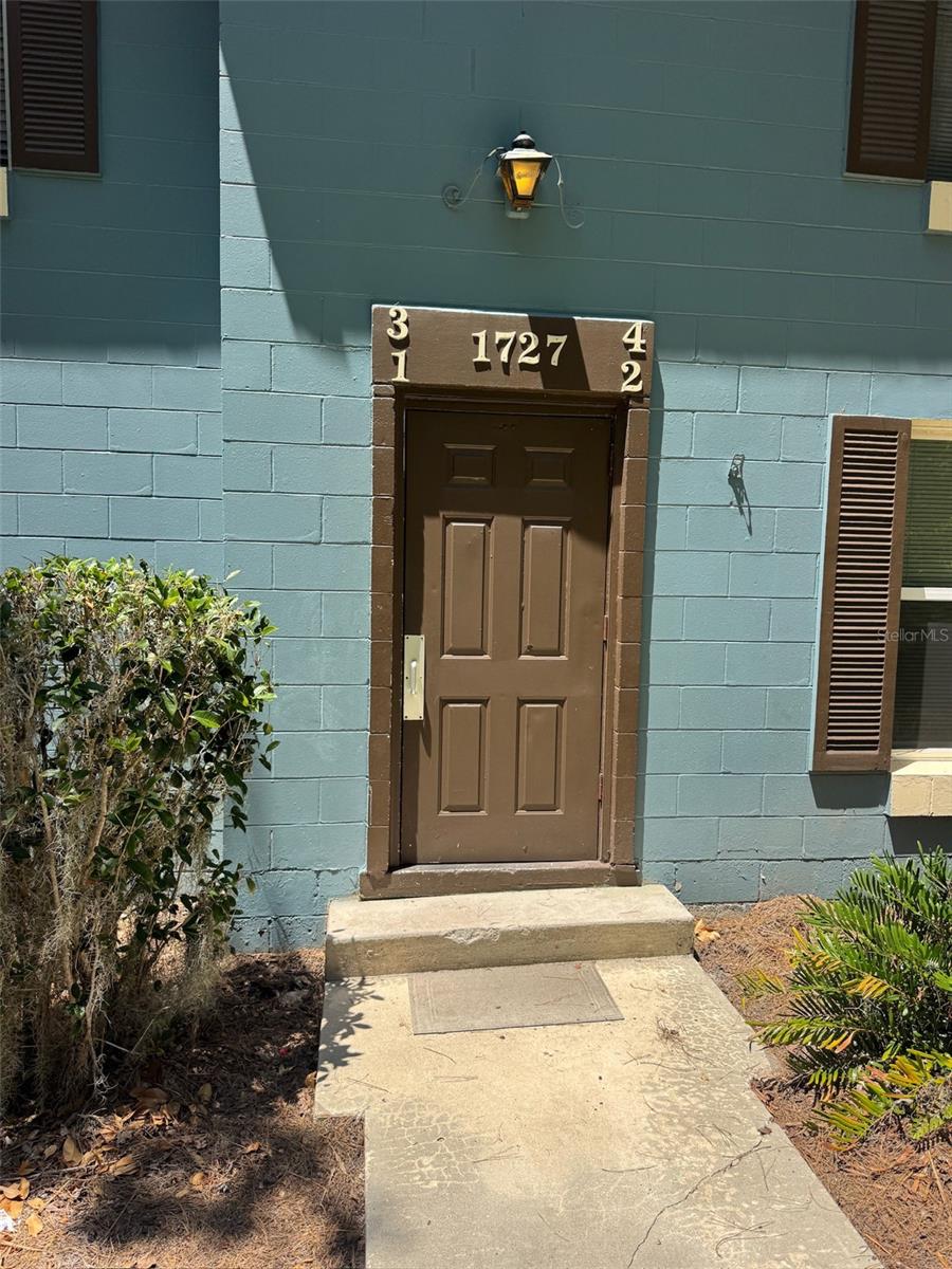 1727-1727 2nd Street, FL