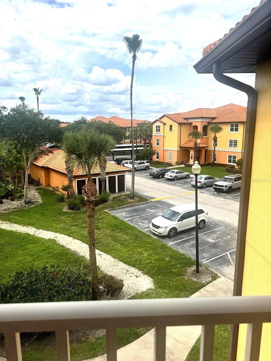 5483 Vineland Road, FL