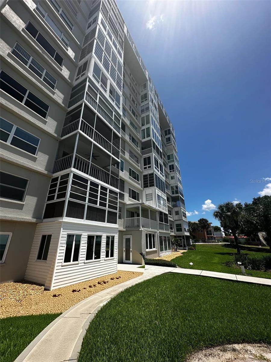 2131 Lakeview Drive, FL
