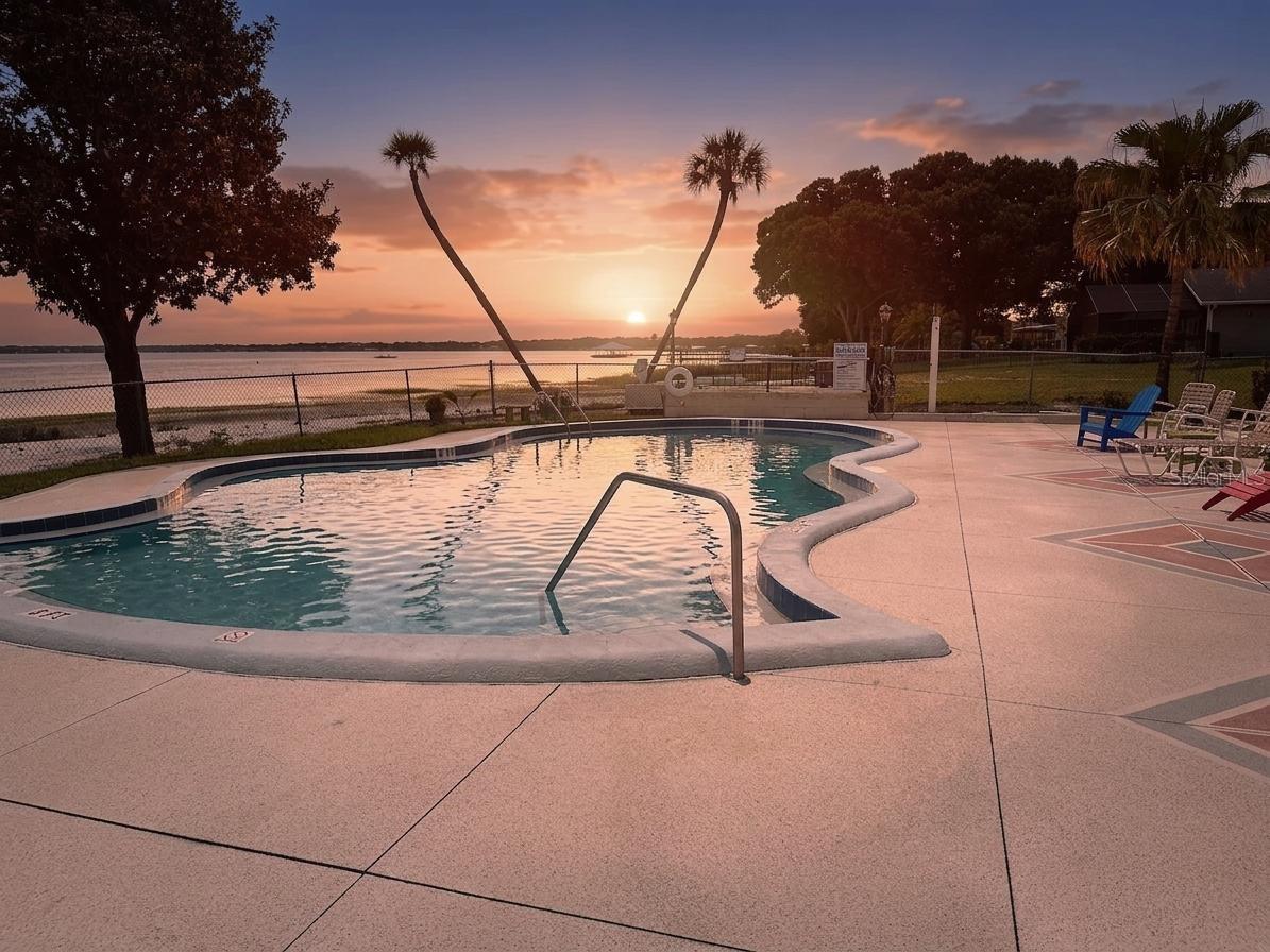 2131 Lakeview Drive, FL