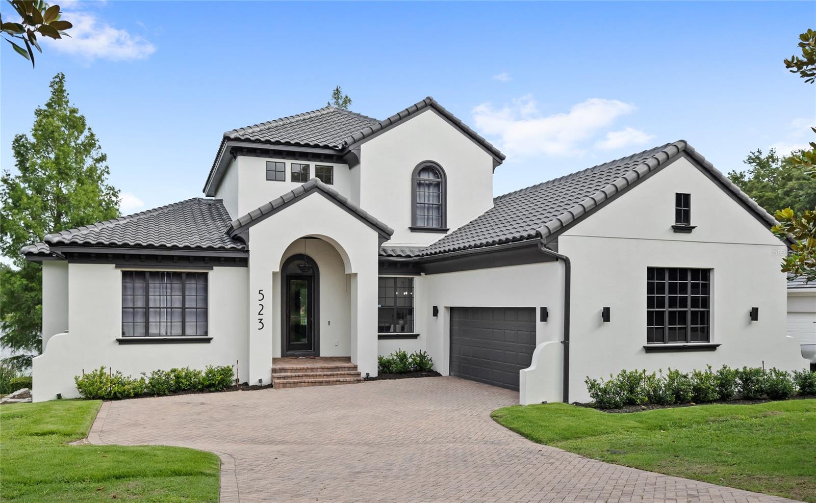 523 Blue Water Edge Drive, FL