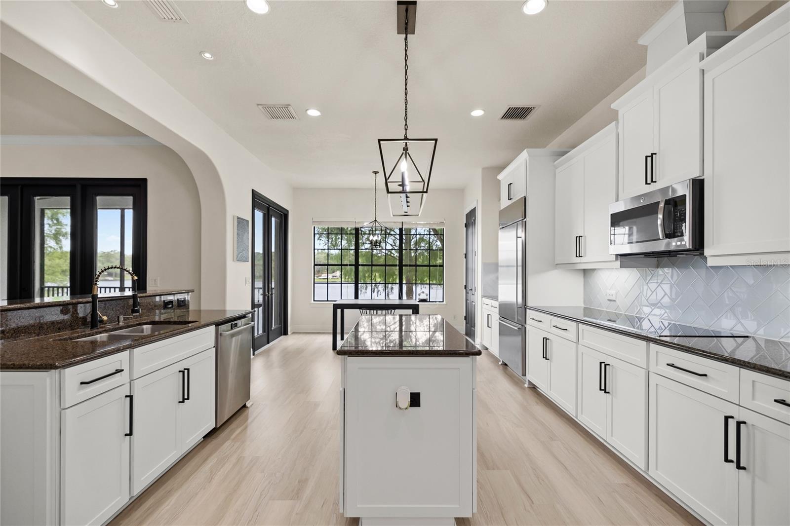 523 Blue Water Edge Drive, FL