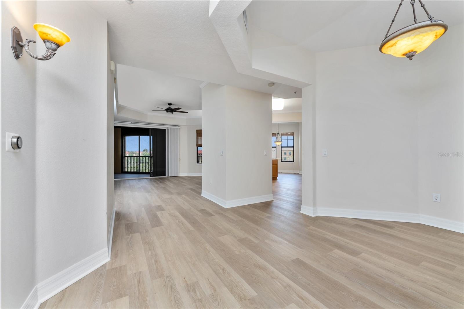 97 Vivante, FL