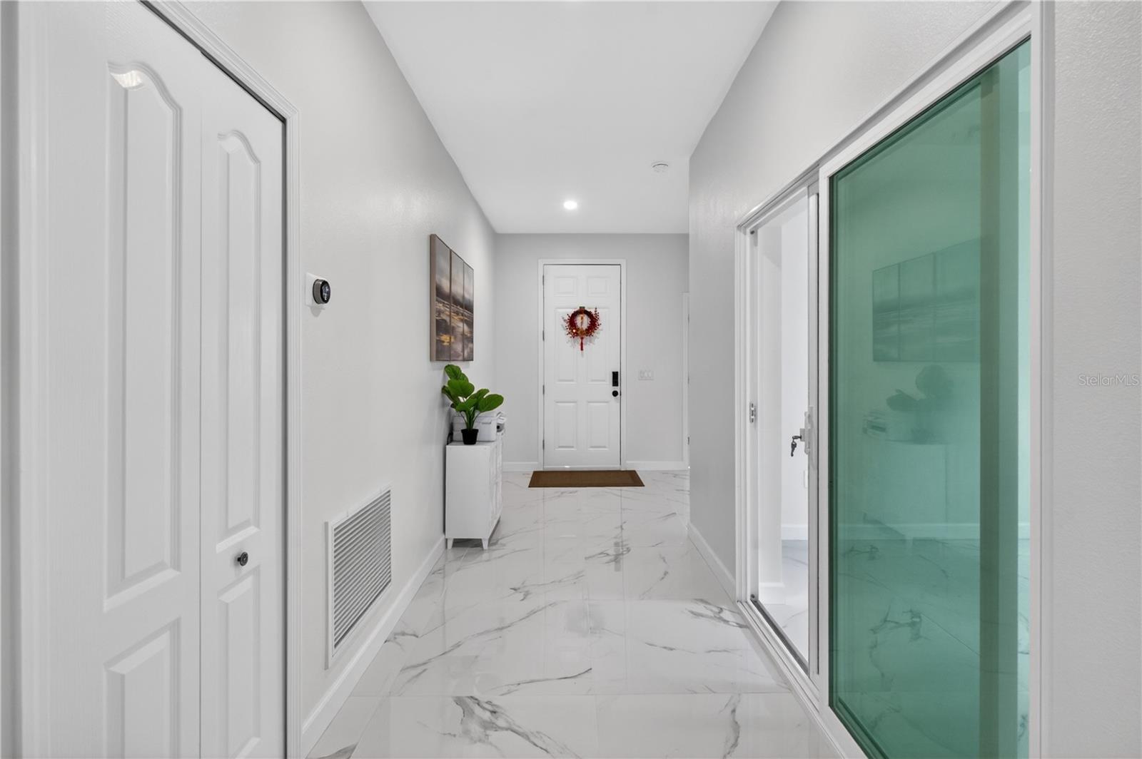 2530 Sand Gables Trail, FL