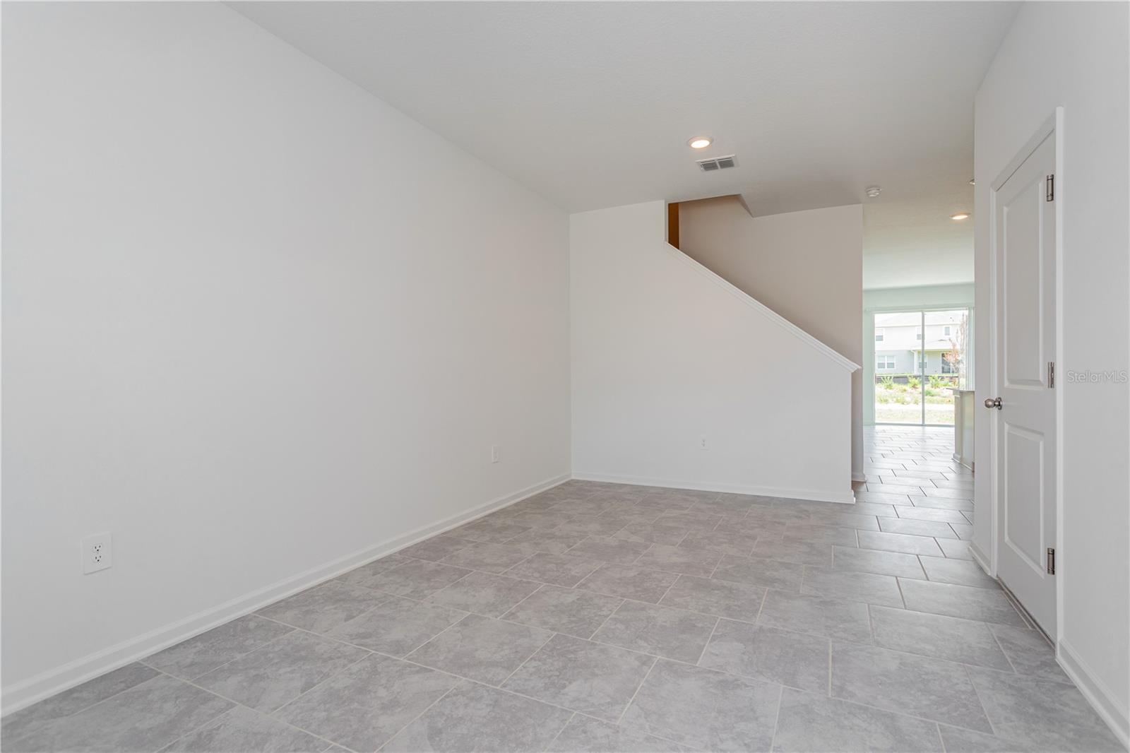 3227 Laurent Loop, FL