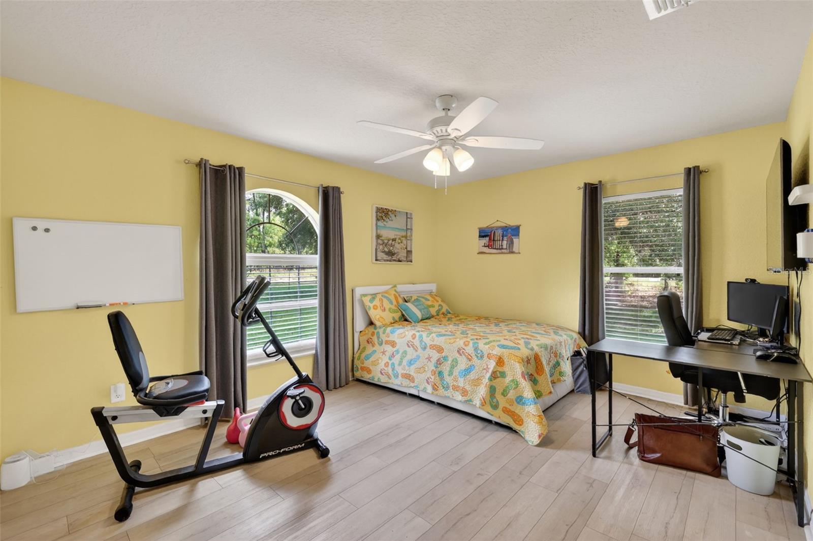 18018 68th Loop, FL