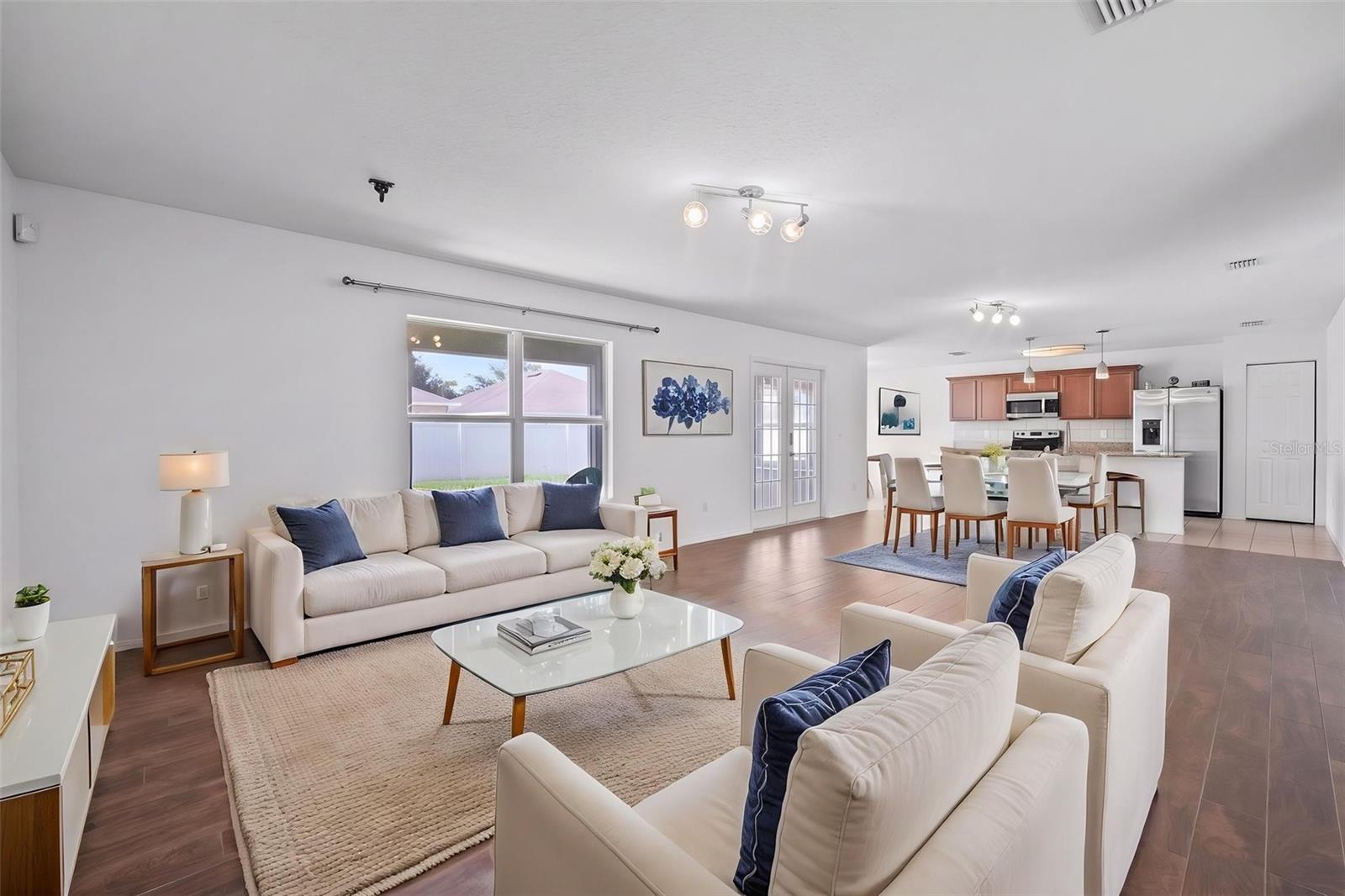 2330 Plantation Oak Drive, FL