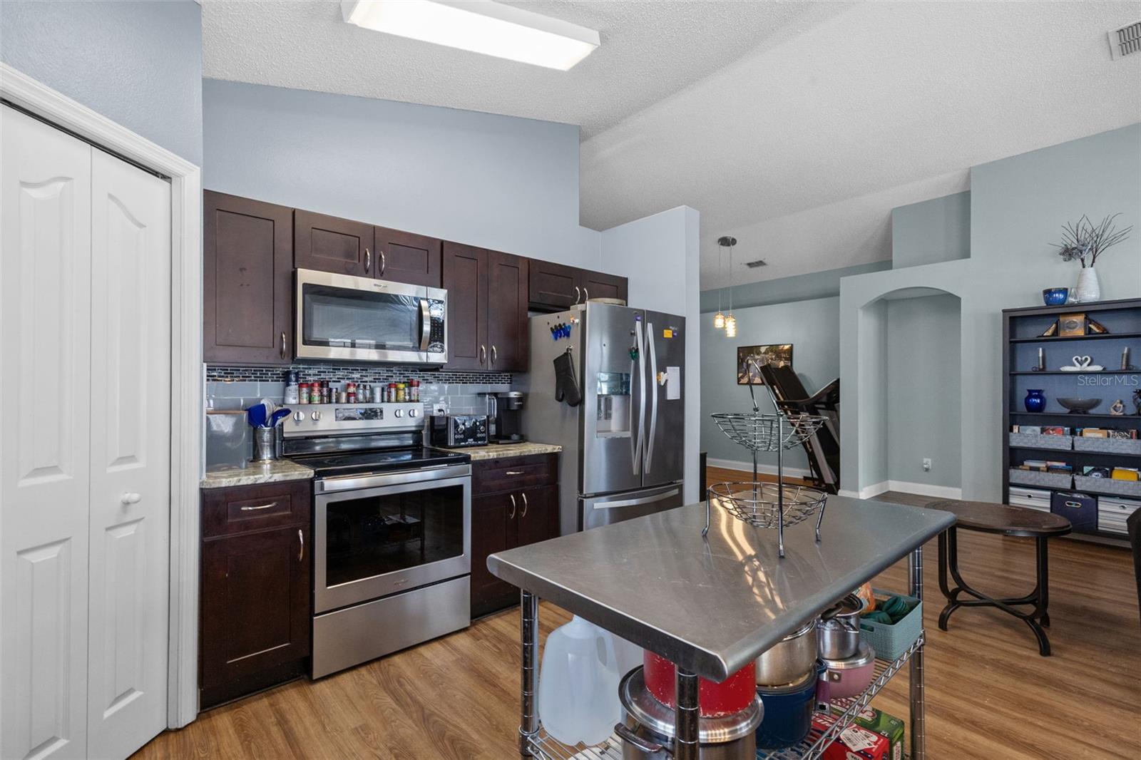 8606 Fawn Creek Drive, FL