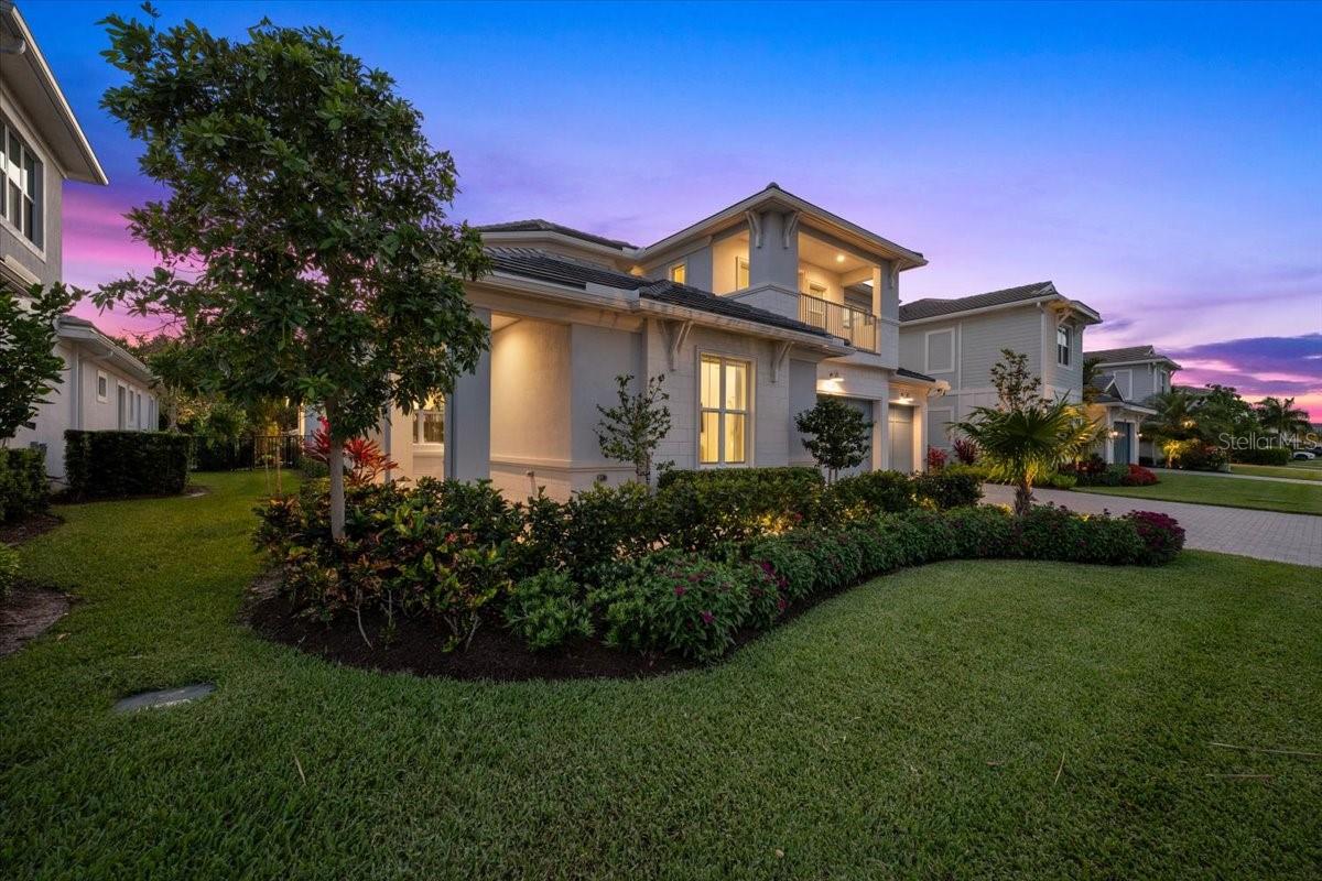 9236 Crestview Circle, FL