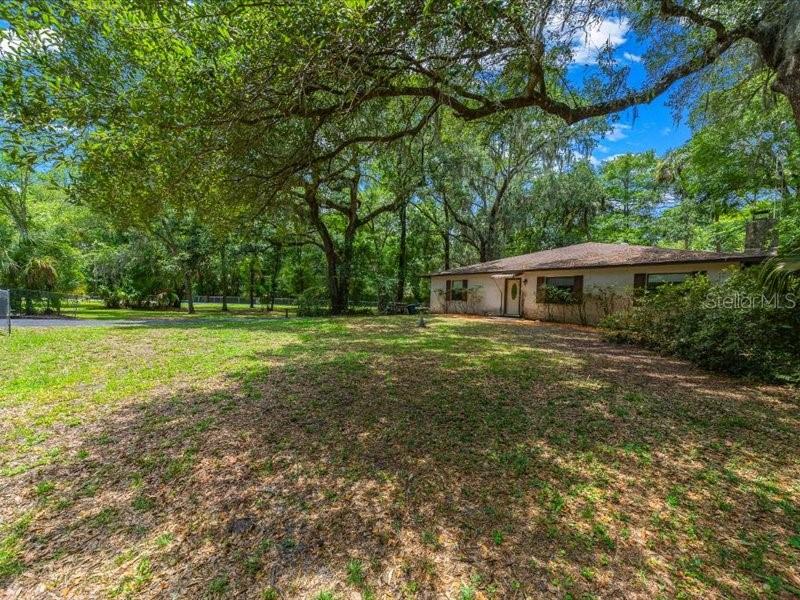 495 & 499 Robin Hood Road, FL