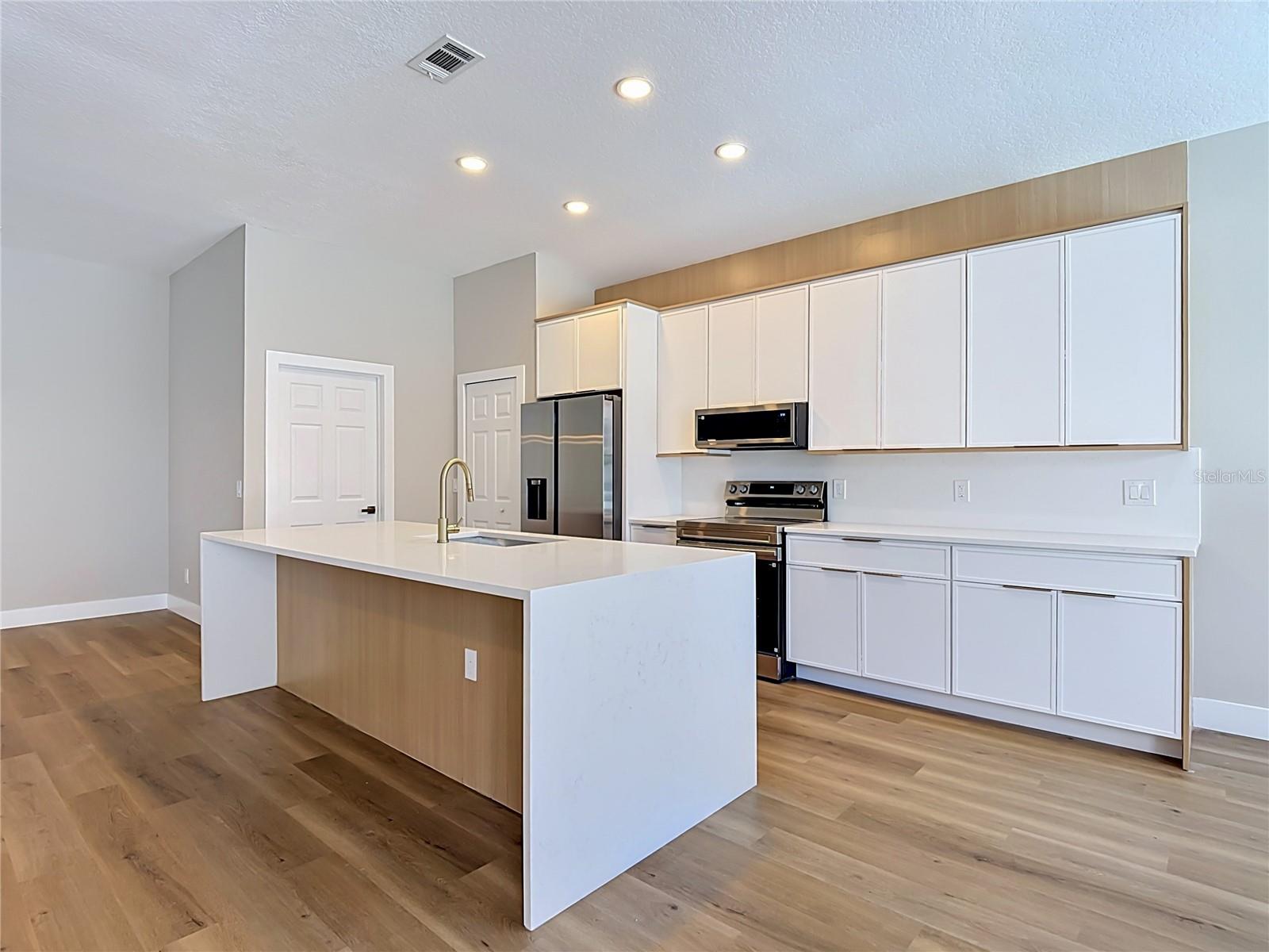 5013 Terra Vista Way, FL