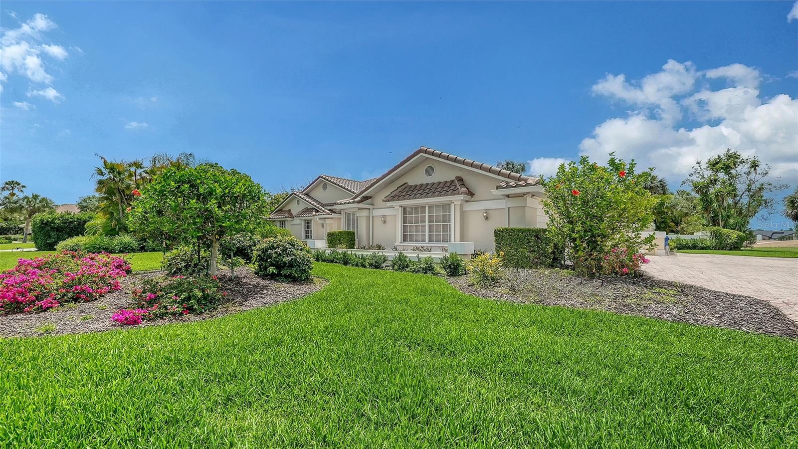 3988 Losillias Drive, FL