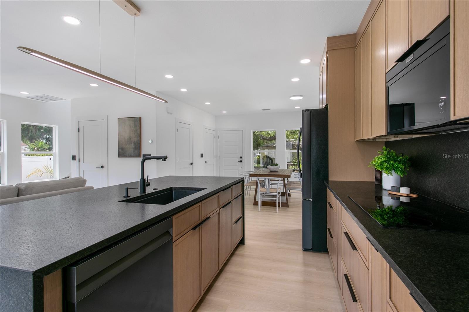 4601 Queensboro Avenue, FL