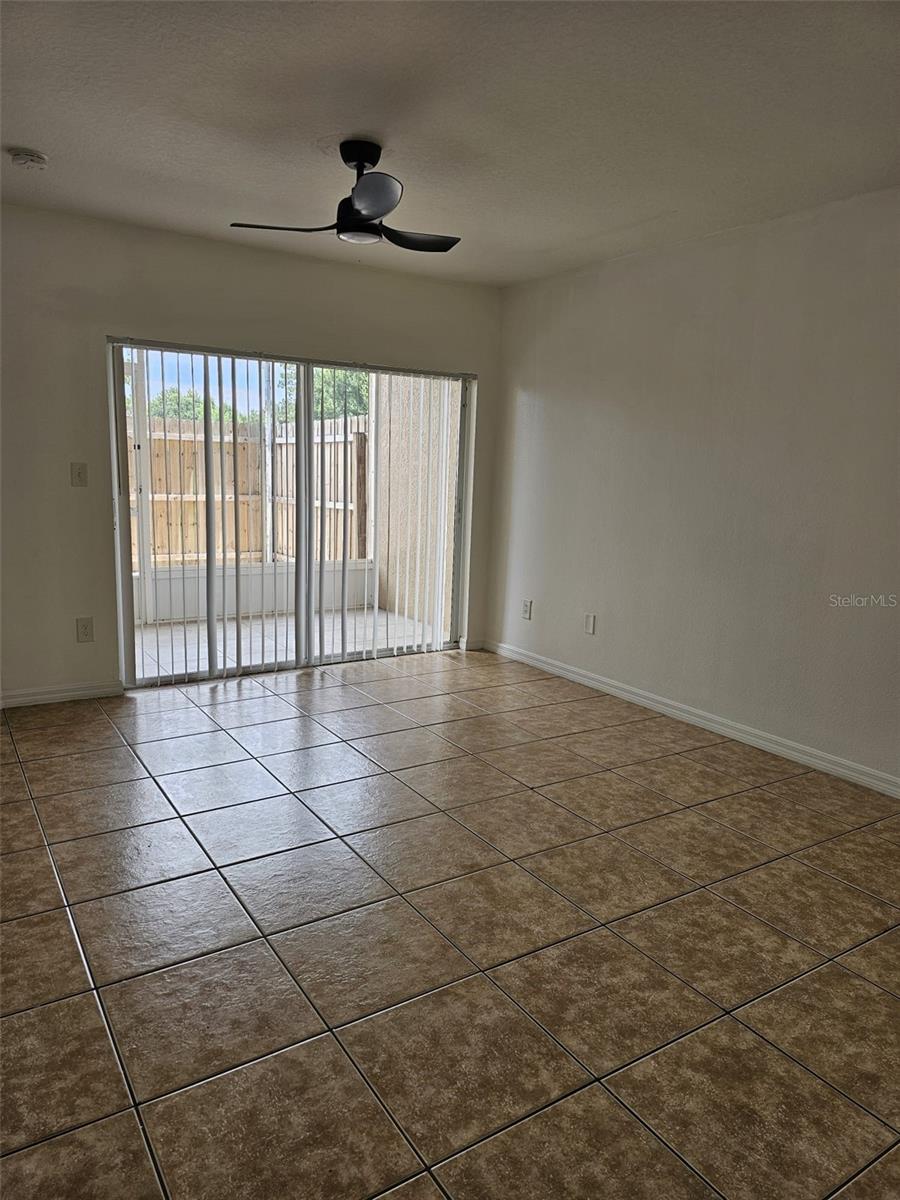 495 Las Cortes Lane, FL