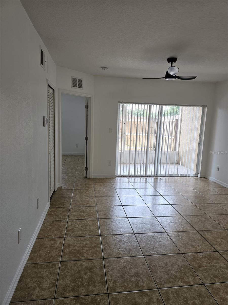 495 Las Cortes Lane, FL