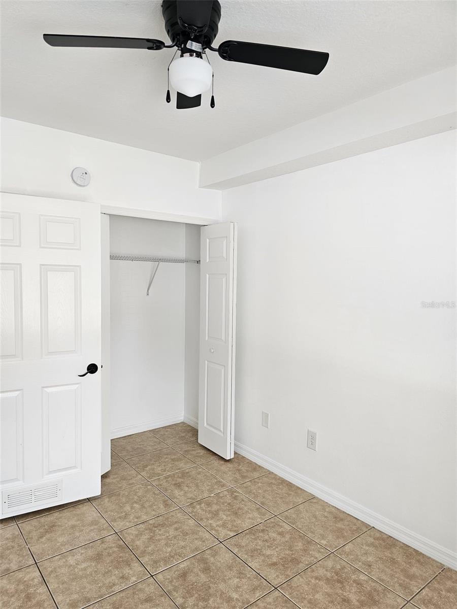 495 Las Cortes Lane, FL
