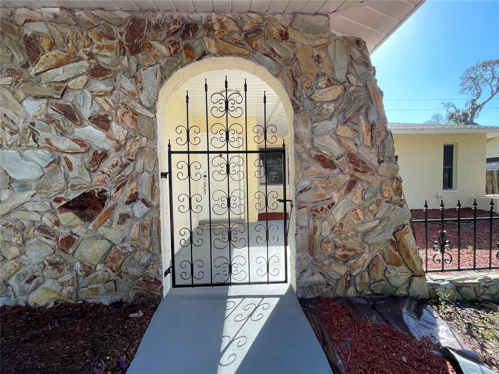 8910 Elm Leaf Court, FL