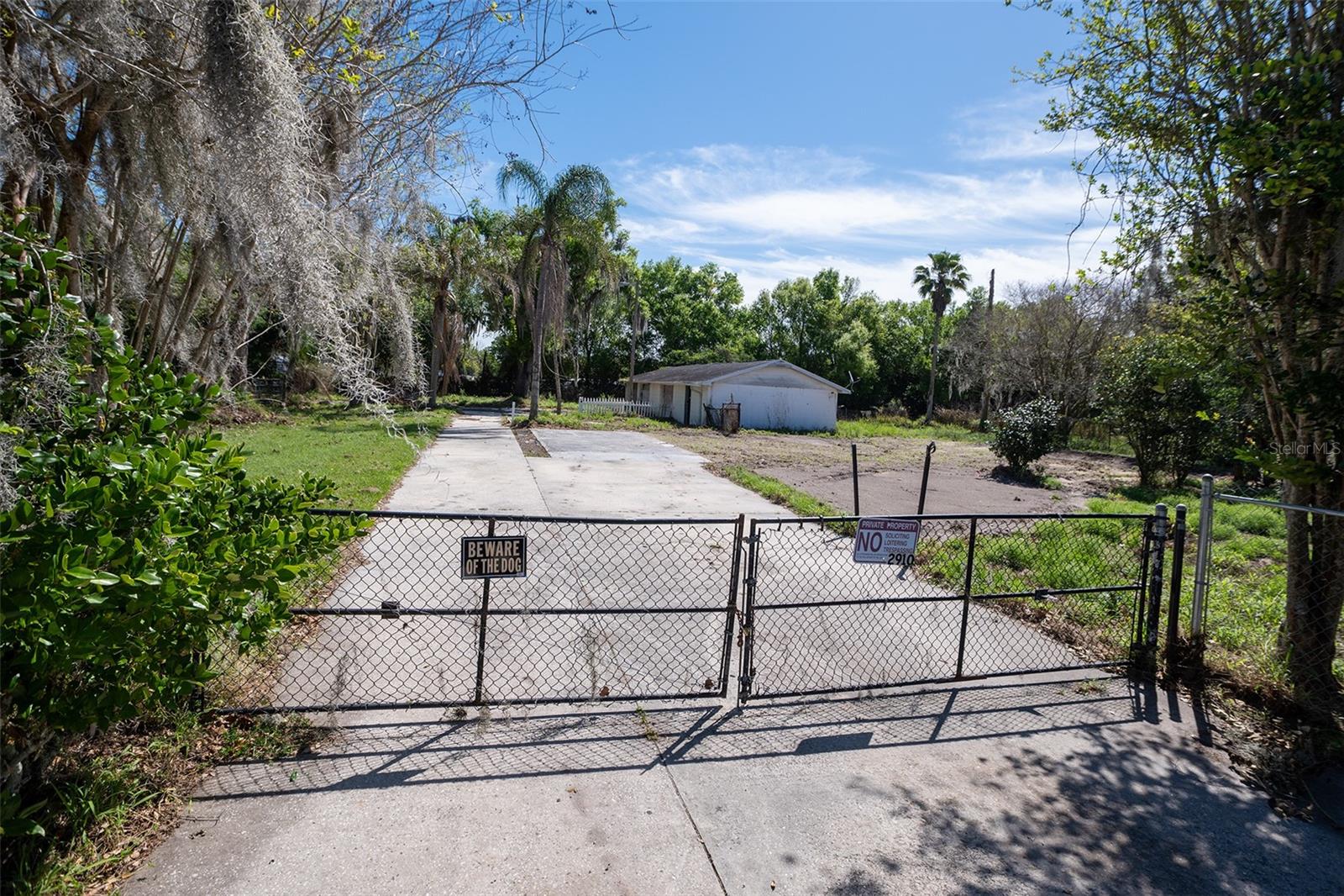2910 Frank Moore Road, FL