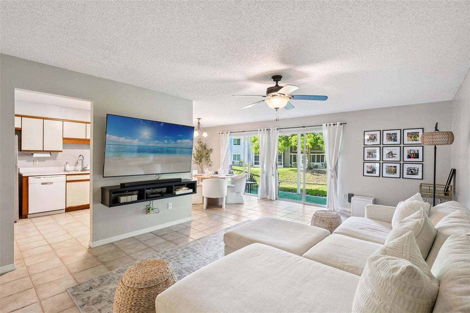 2258 Coach House Boulevard, FL