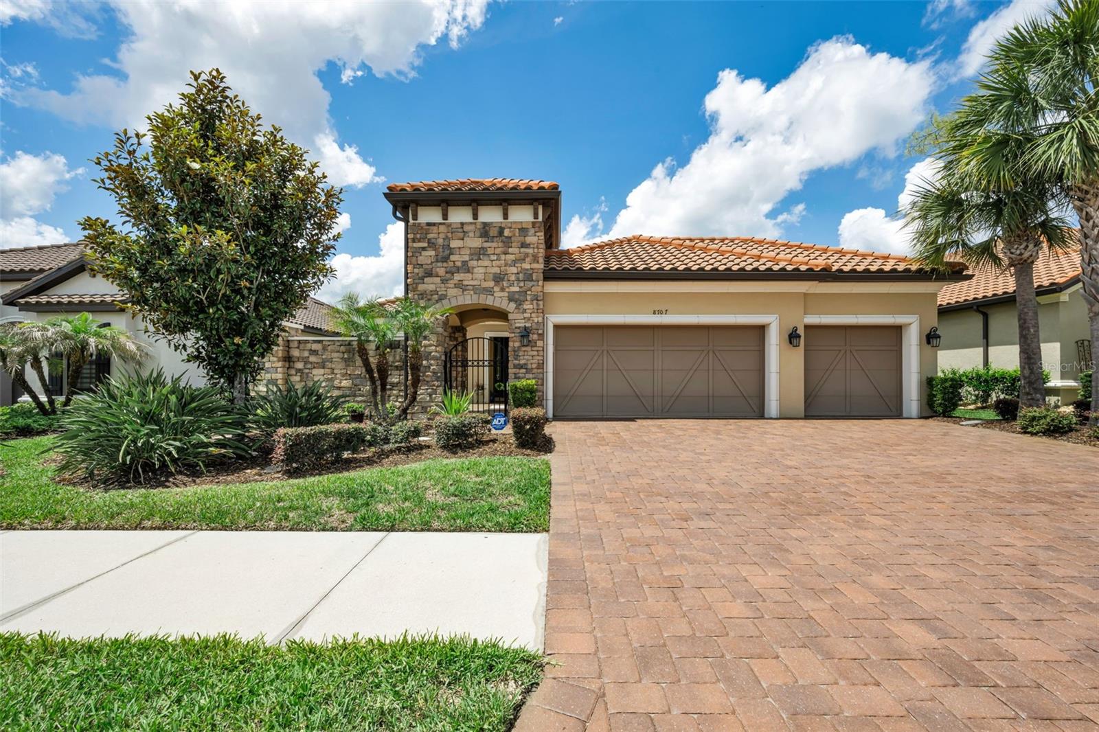 8707 Sorano Villa Drive, FL