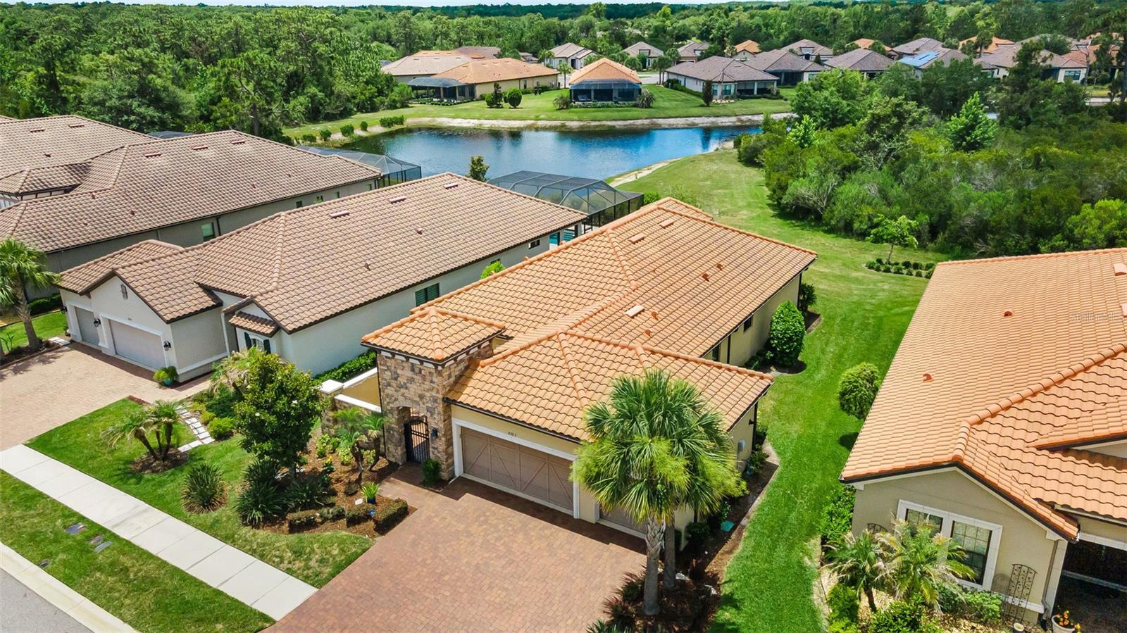 8707 Sorano Villa Drive, FL
