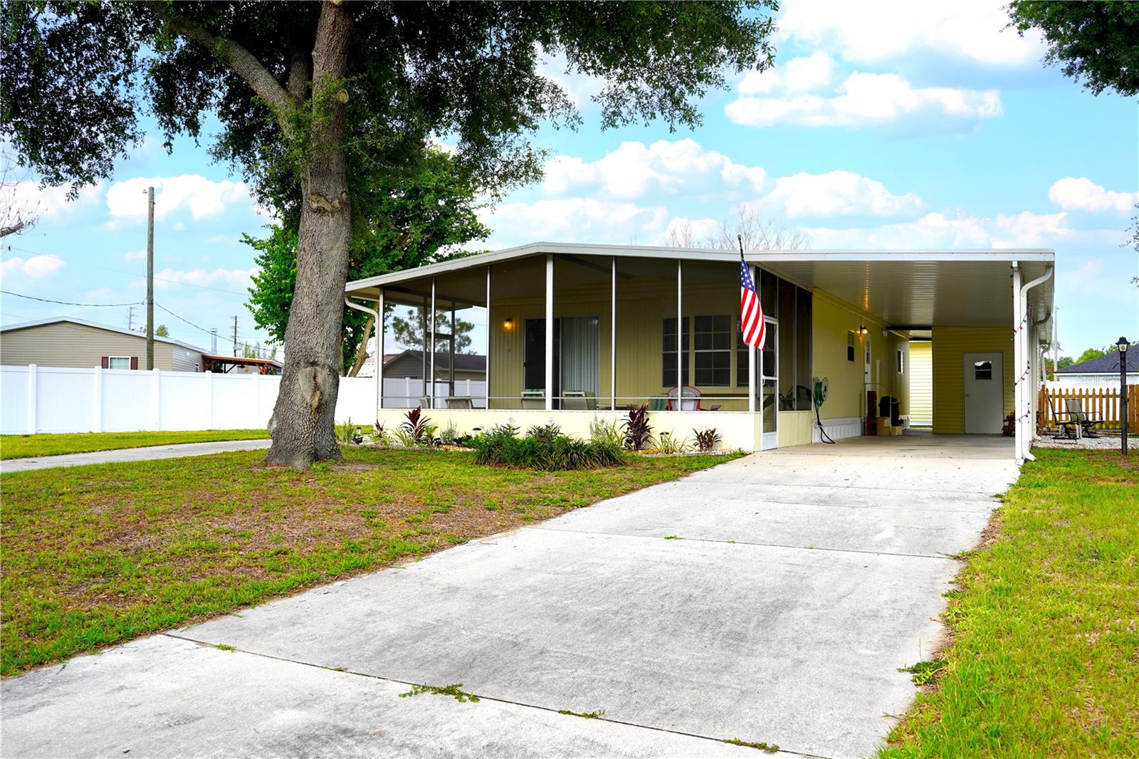 5747 Lake Fox Drive, FL
