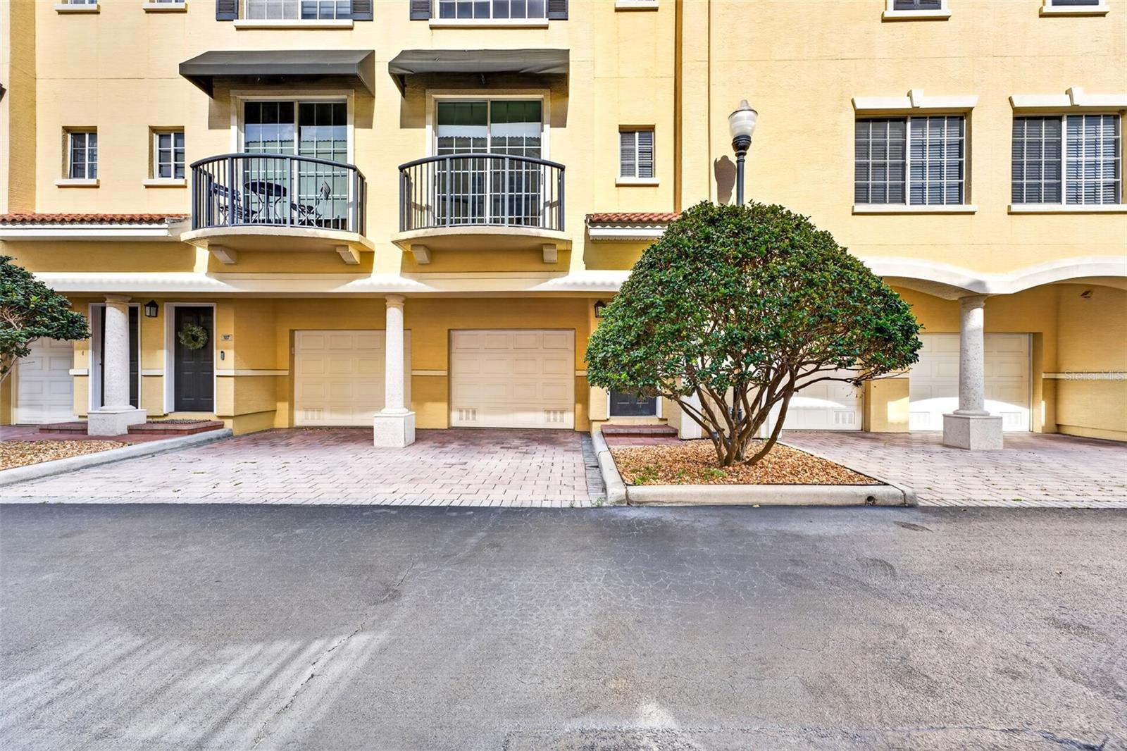 105 Bradford Beach Court, FL