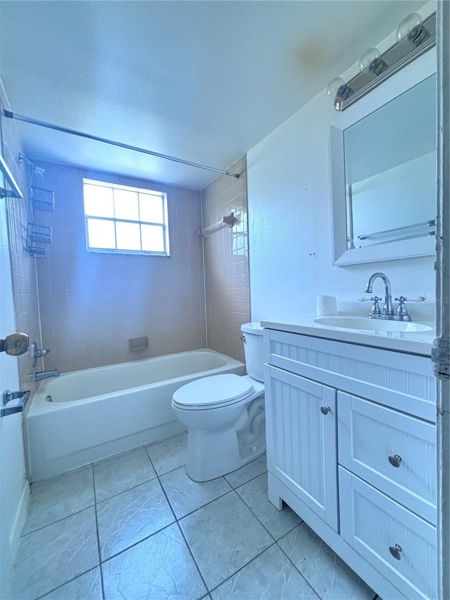 576 Fairways Lane, FL