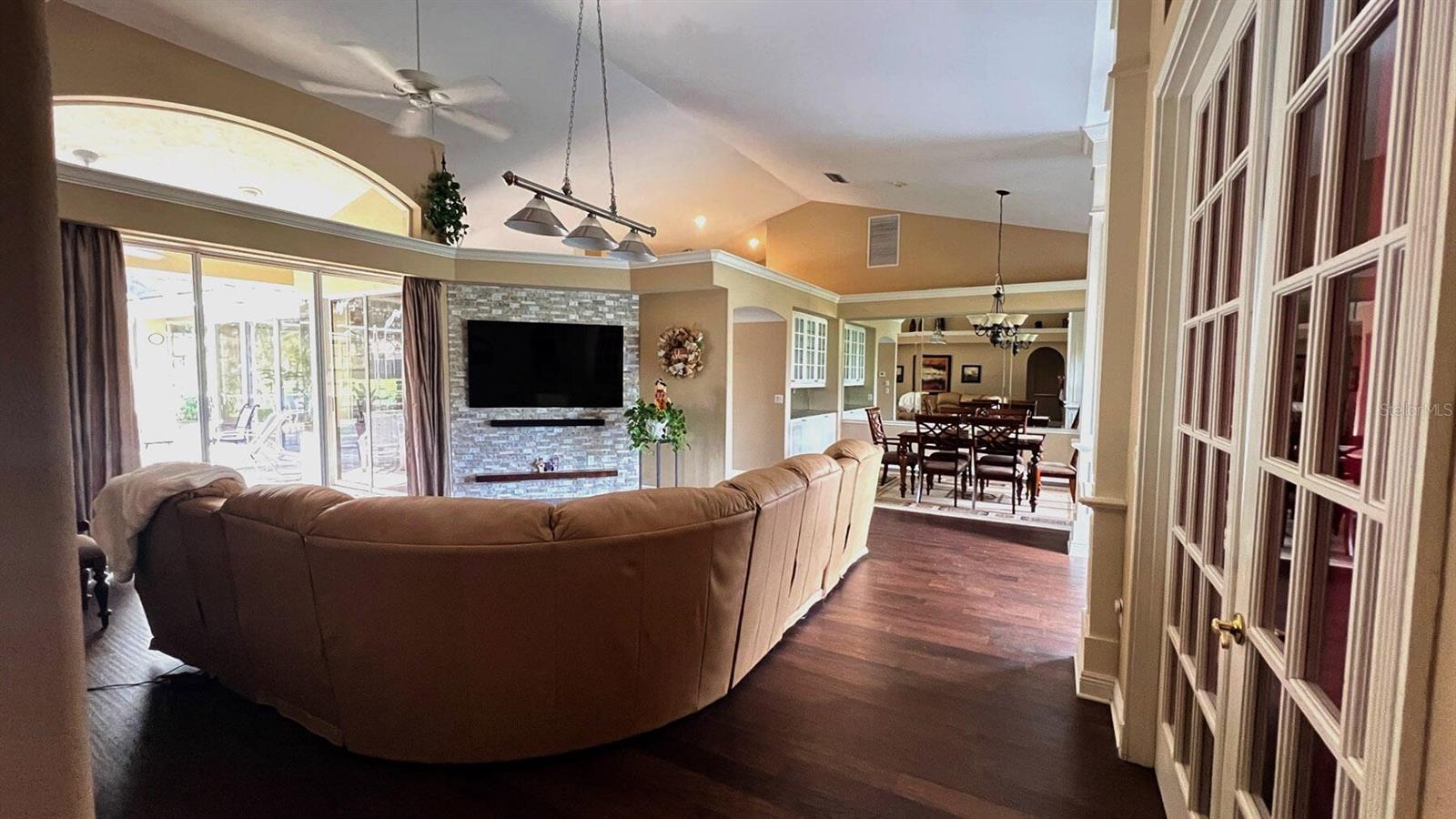 8333 Eagle Lake Drive, FL
