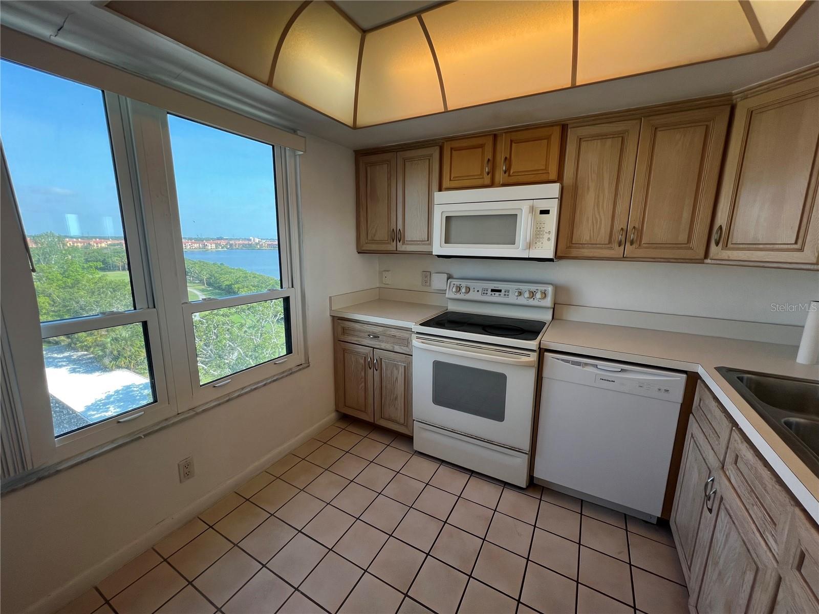 2616 Cove Cay Drive, FL