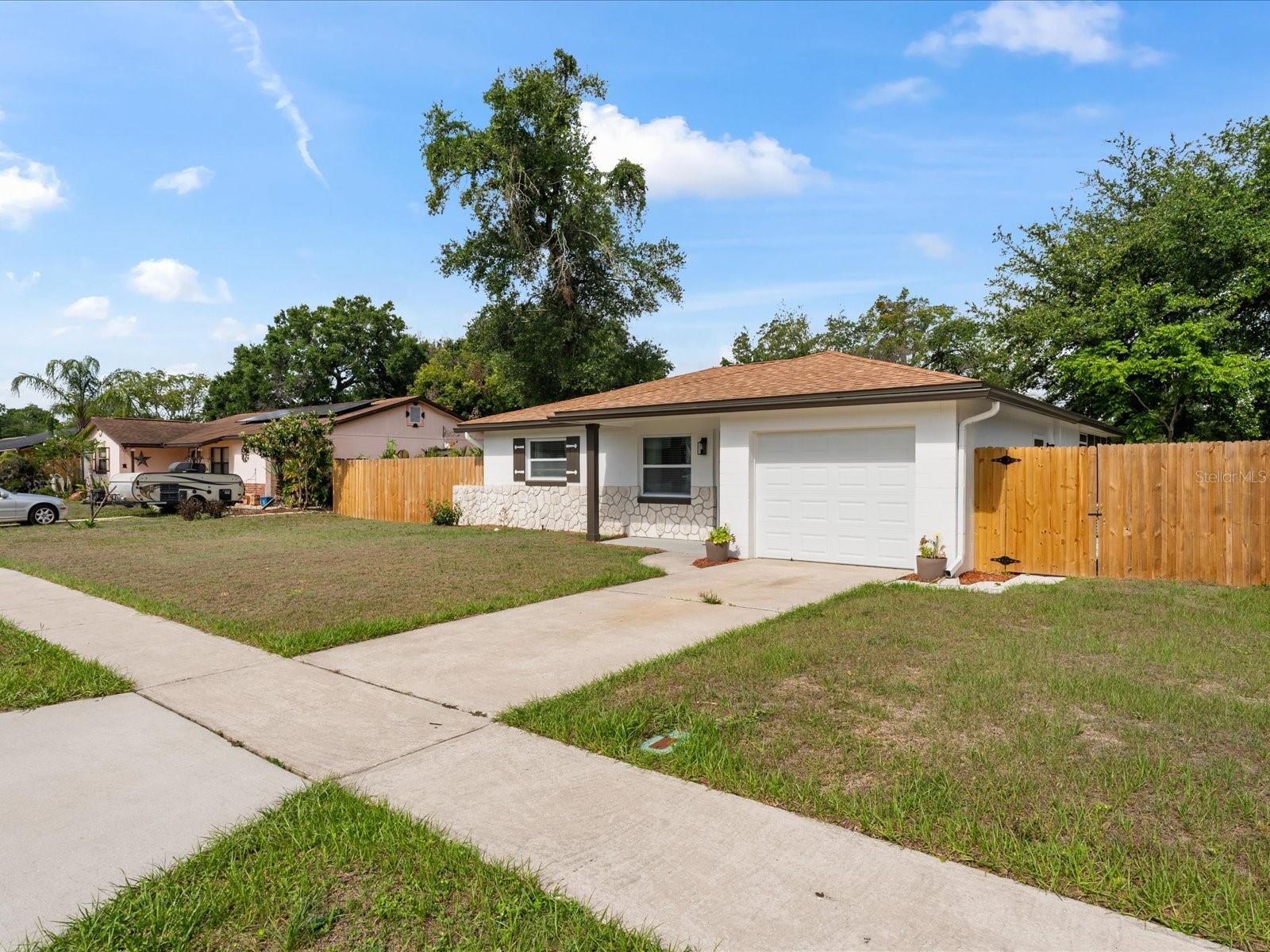 871 Darwin Drive, FL