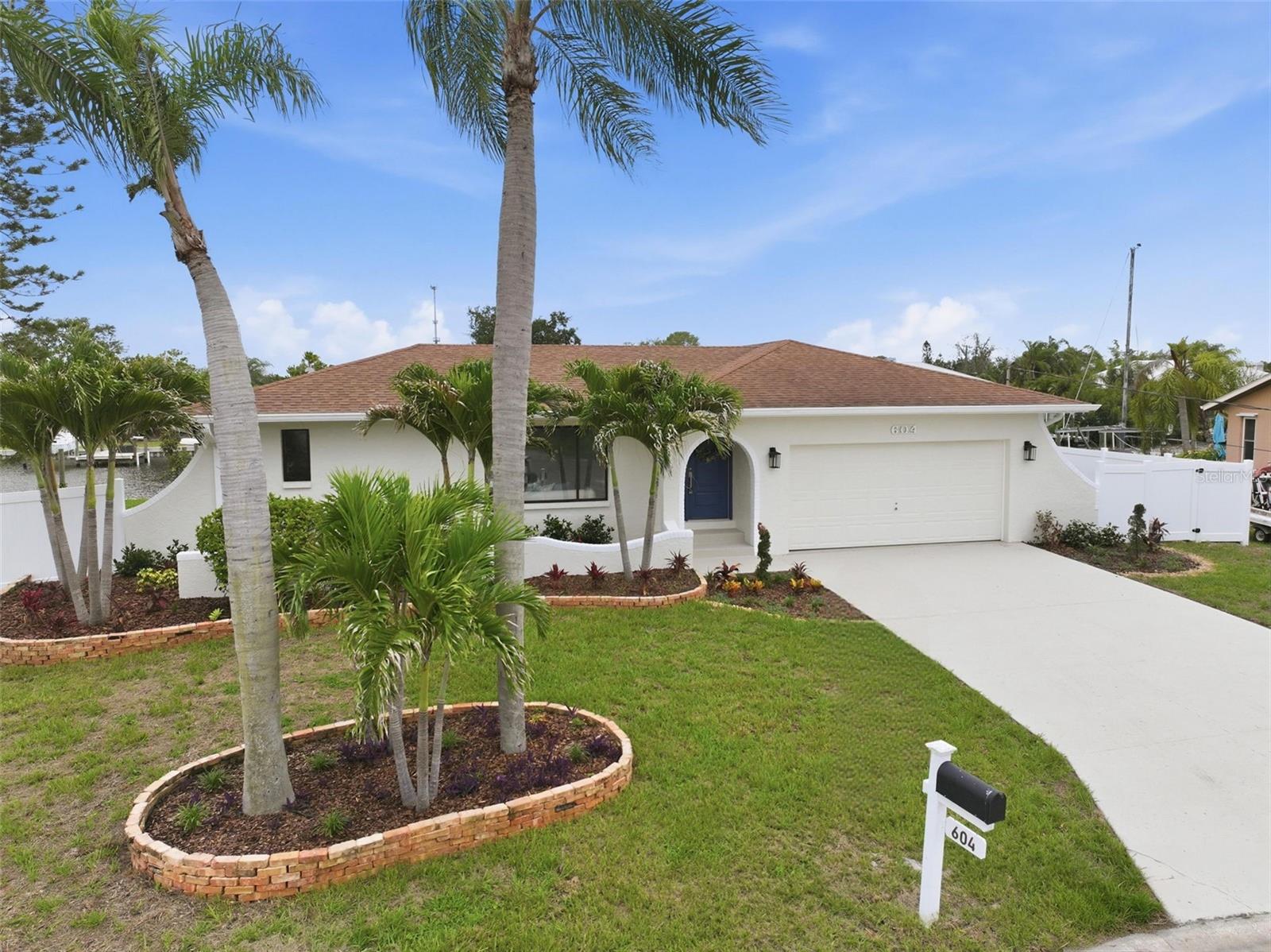 604 Kingston Court, FL